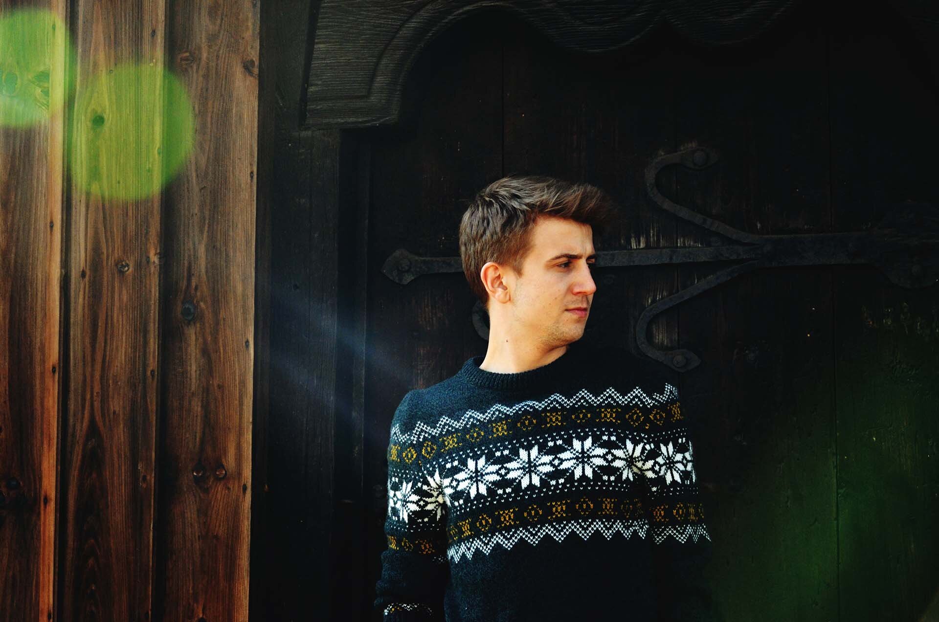 GMALE by Grzegorz Paliś, blog o modzie męskiej, męski sweter świąteczny, trzewiki męskie, Salwator, Kraków