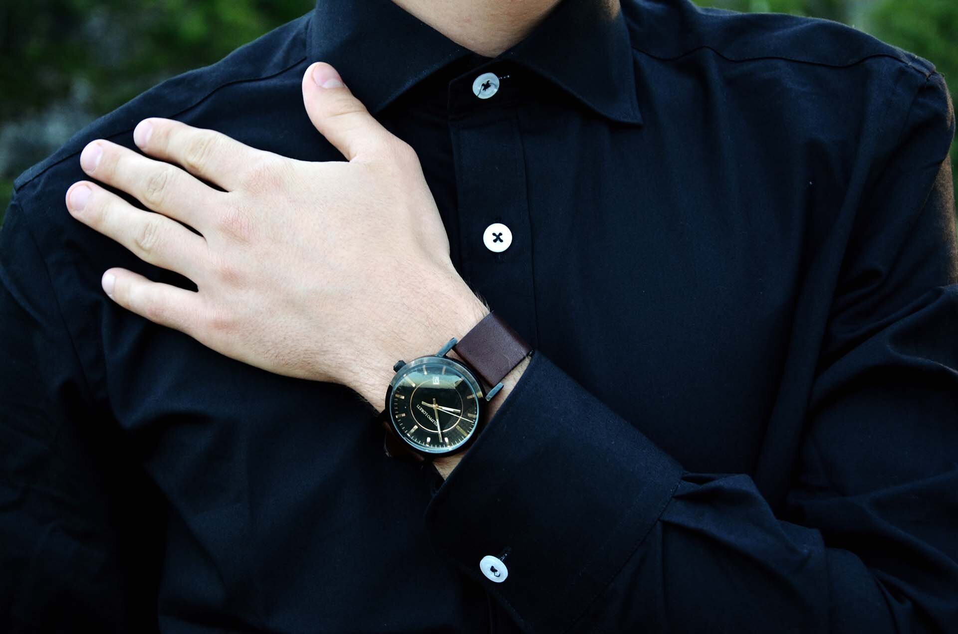 GMALE by Grzegorz Paliś, blog o modzie męskiej, James Button, czarna koszula męska, modne koszule, zegarek męski Filippo Loreti, Zakrzówek