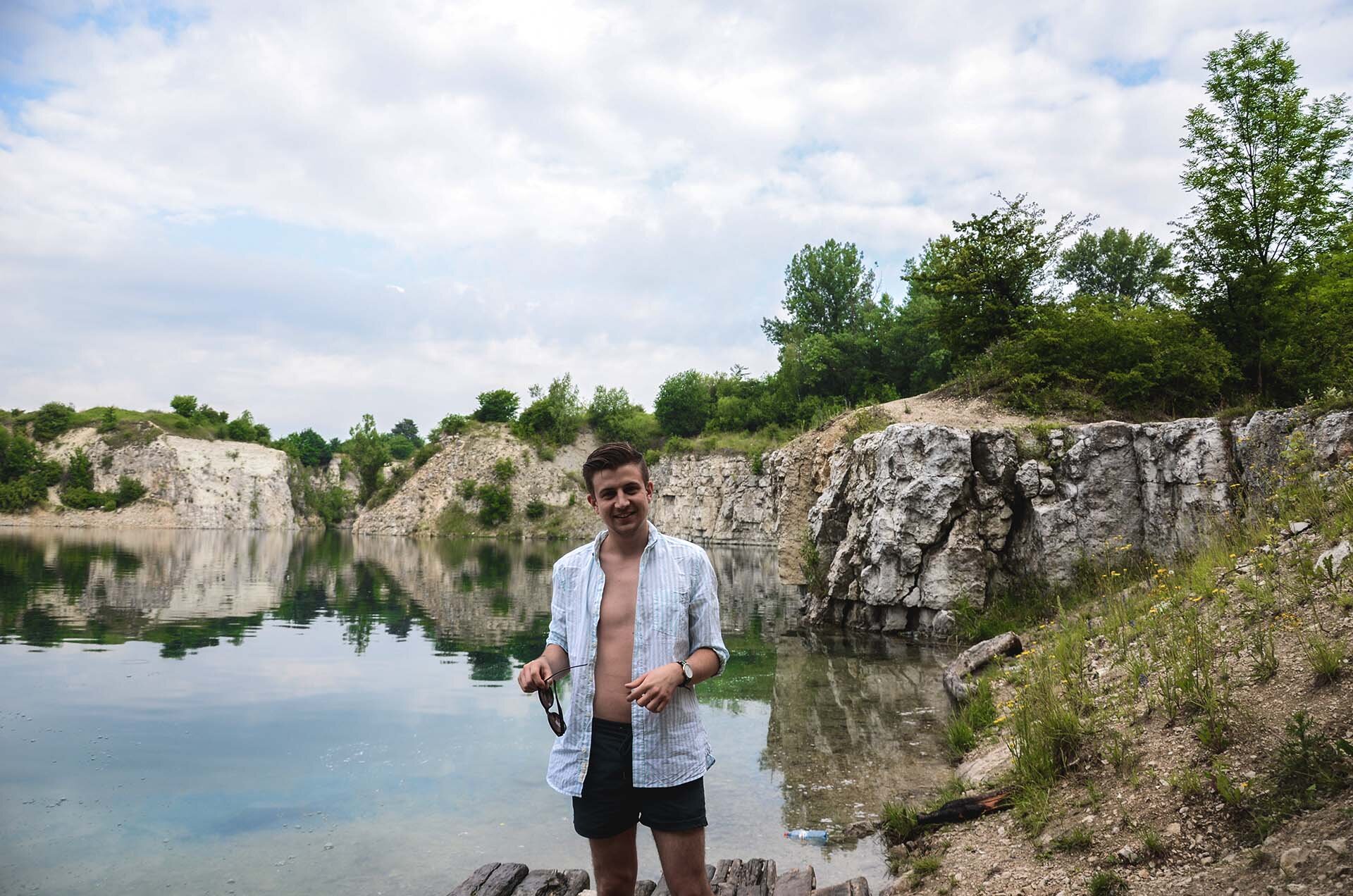 GMALE by Grzegorz Paliś, blog o modzie męskiej, Co ubrać na plaże? Mężczyzna na plaży, Kraków, Zakrzówek